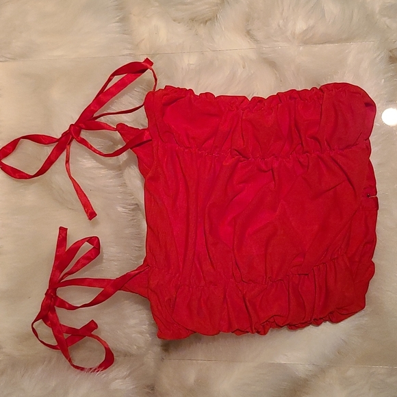 Guess Red Top - Picture 3 of 3